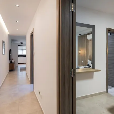 Apartman Modern 2bd With Spacious Layout & 2 Balconies -