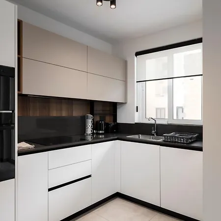 Modern 2bd With Spacious Layout & 2 Balconies - * San Gwann