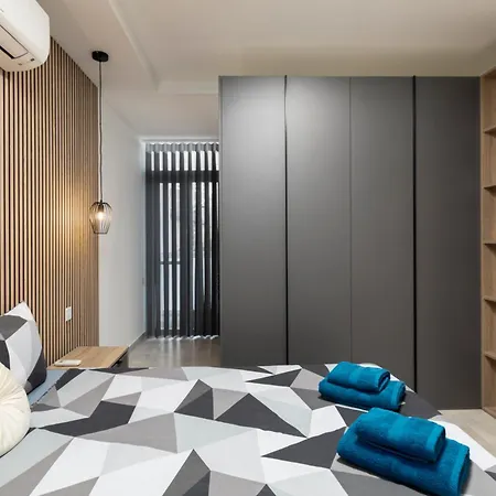 Modern 2bd With Spacious Layout & 2 Balconies - Apartment San Gwann